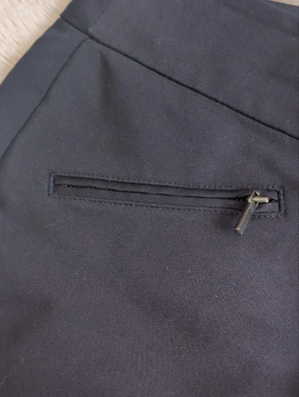 Ann Taylor Straight-Leg Navy Pull-On Pants - Picture 4 of 6